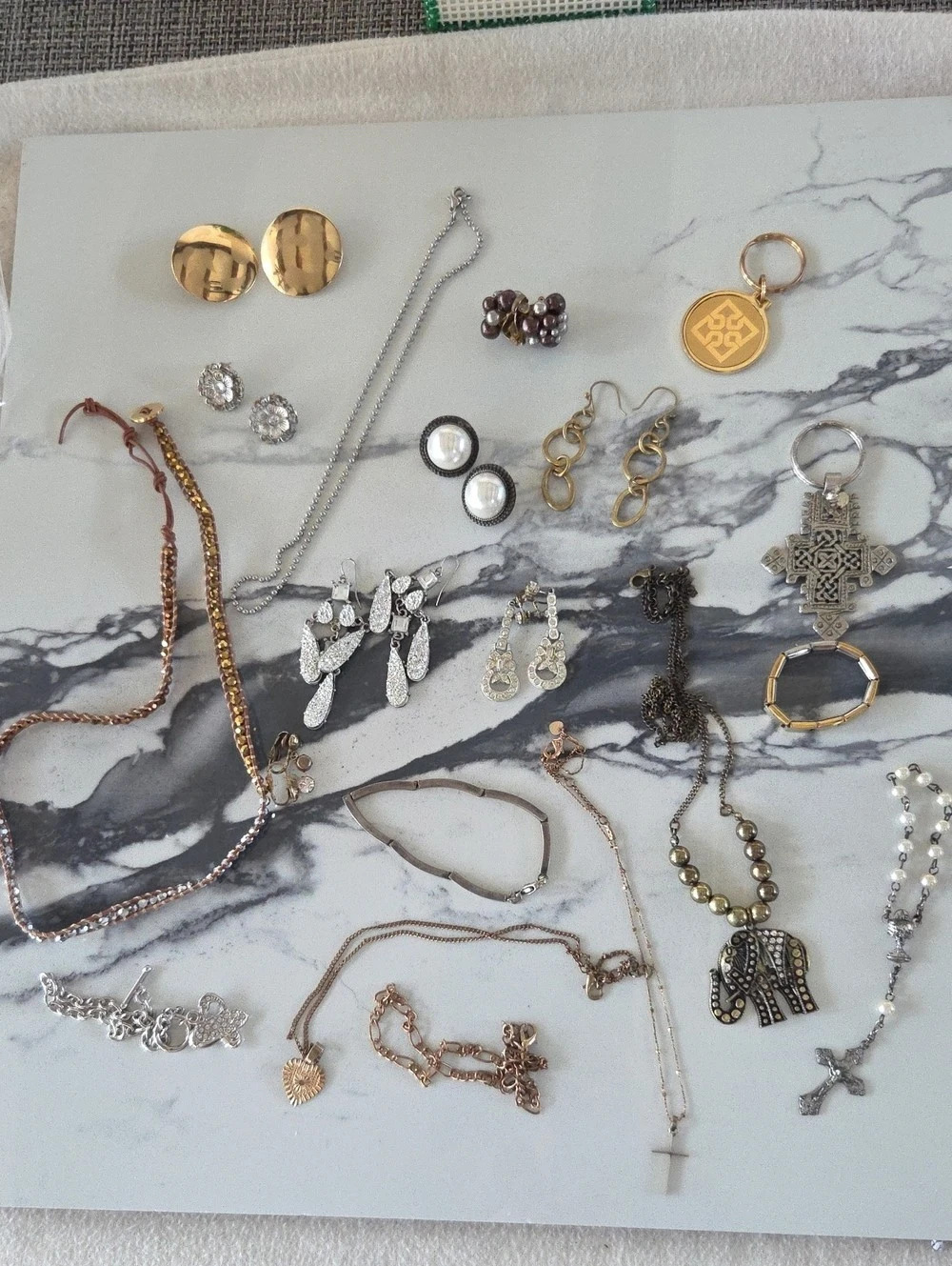 20 Pc Lot Assorted Gold & Silver Jewelry Lot